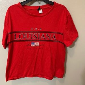 red louisiana cropped tee